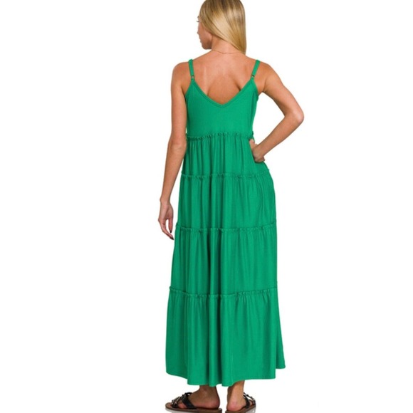 Zenana V Neck Cami Maxi Tiered Dress Stretch Side Pockets Kelly Green Womens NEW - Picture 3 of 8